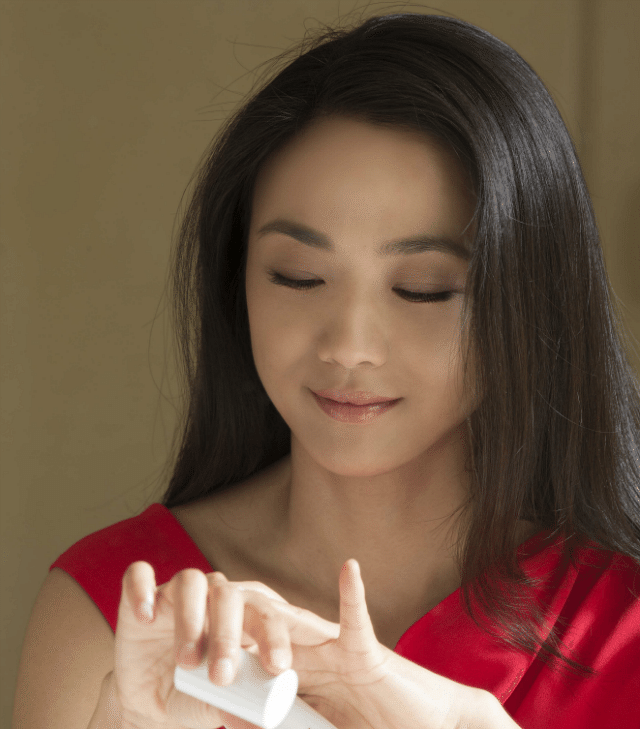 3 best whitening skincare to use over makeup TANG WEI.png